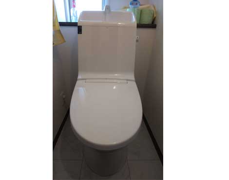 LIXIL(INAX DT-B283)一体型トイレ